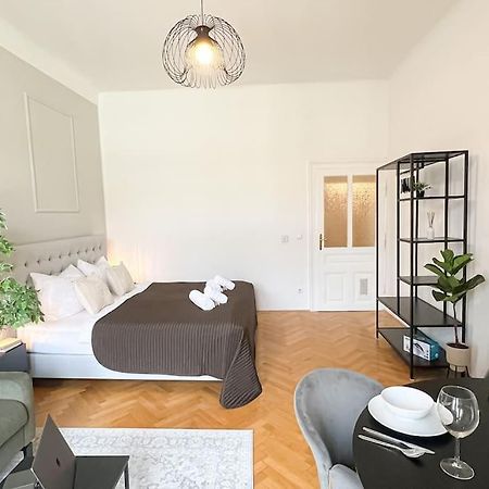Cozy & Central 2 Bedroom Apartment Vienna Luaran gambar